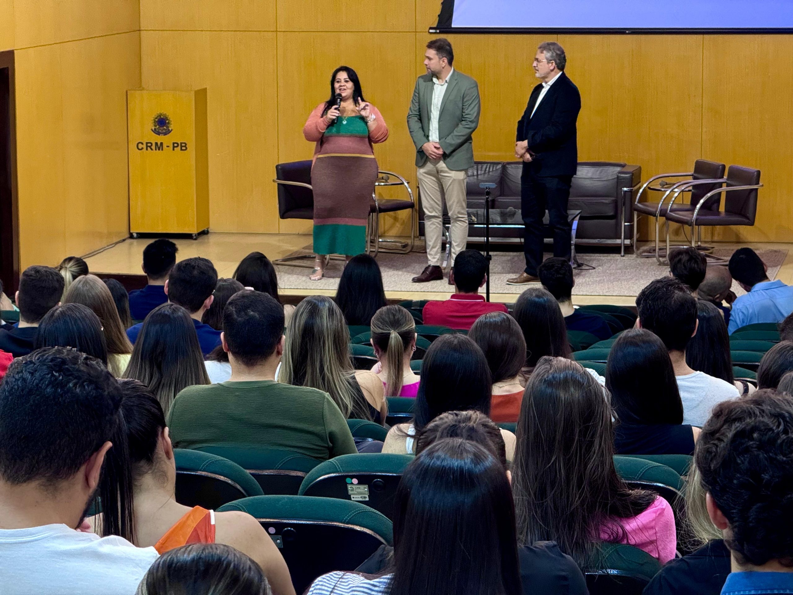 CRM-PB realiza evento sobre carreira médica para estudantes da Afya/FCM e Famene