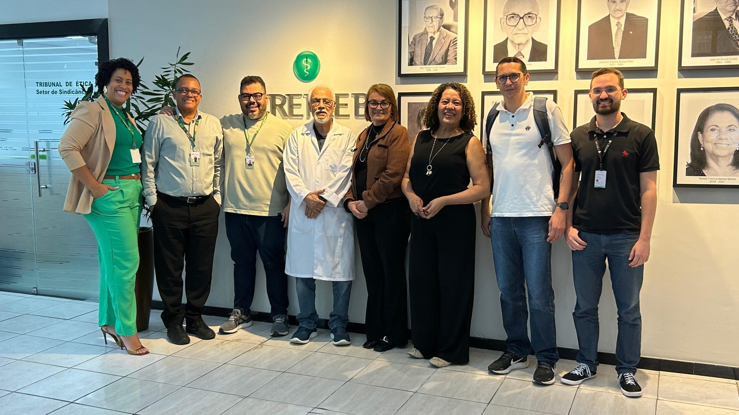 Segunda Tesoureira do CRM-PB visita CREMEB