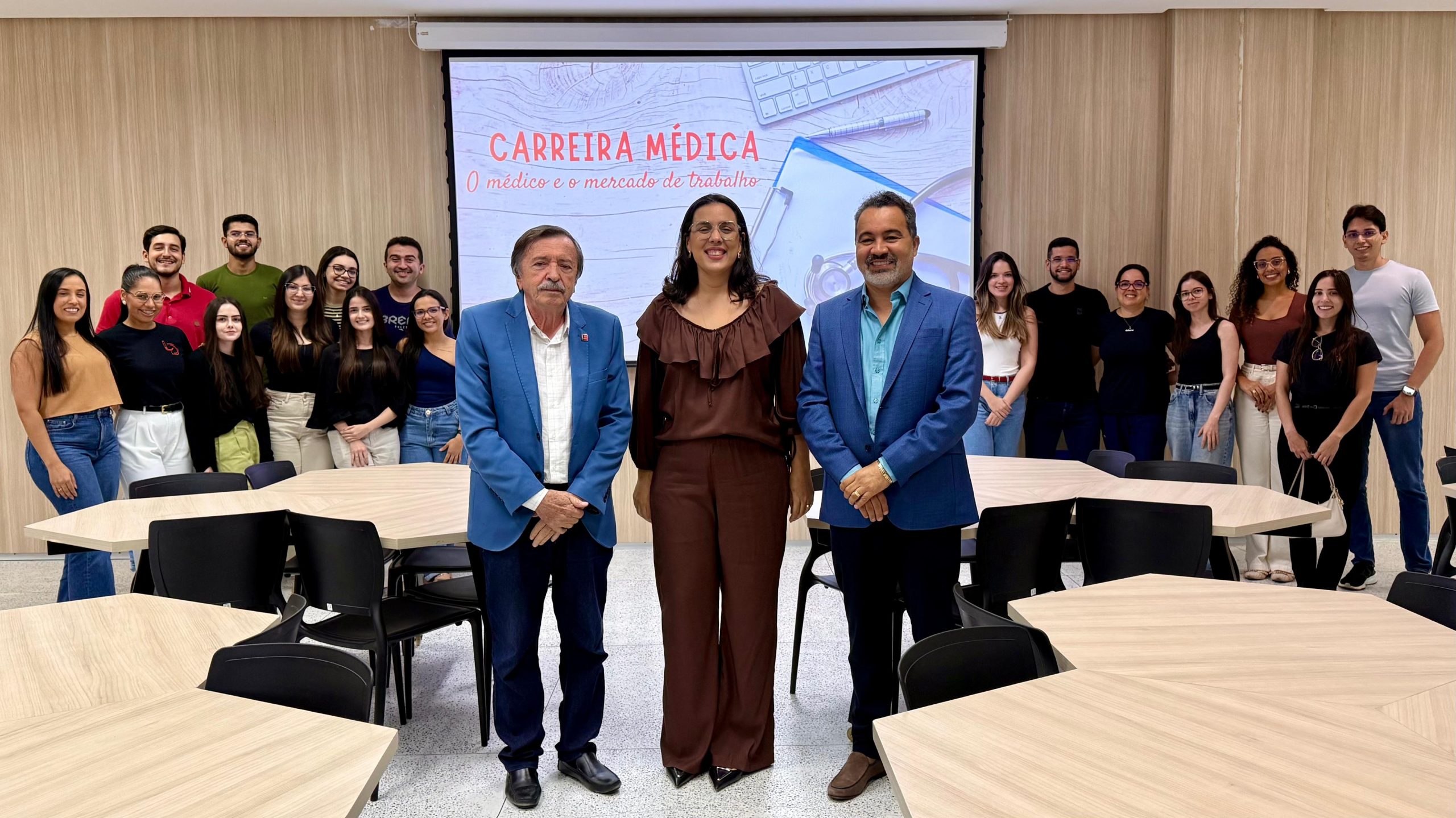 XI Simpósio Paraibano de Ginecologia Endócrina reúne especialistas no CRM-PB