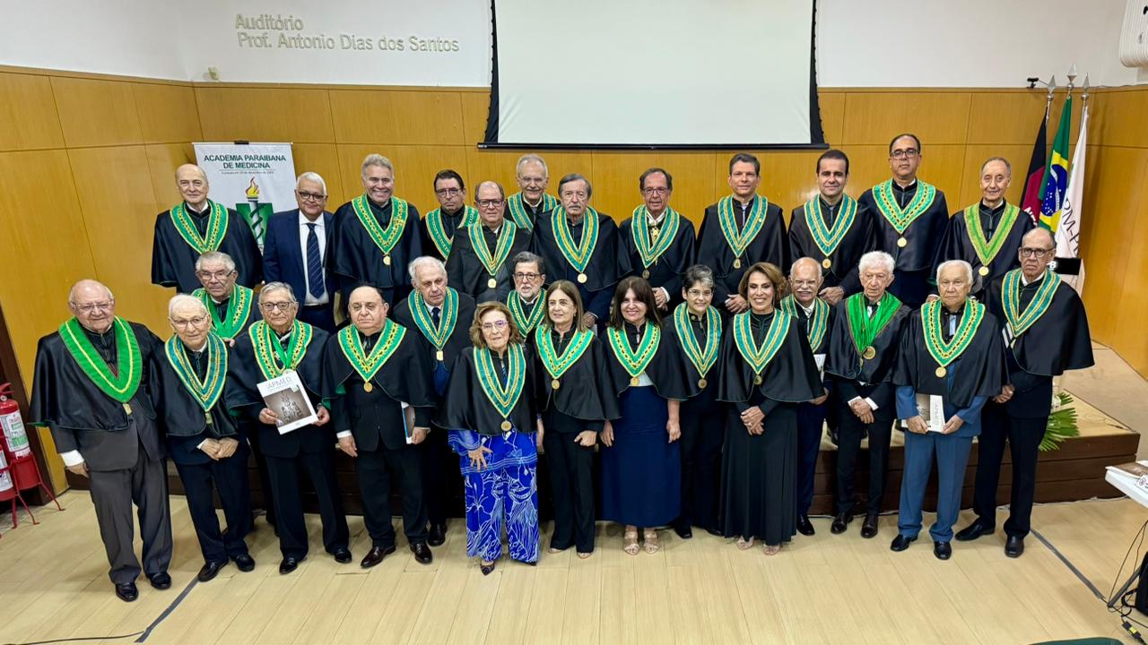 CRM-PB homenageia APMED pelos seus 45 anos de fundação