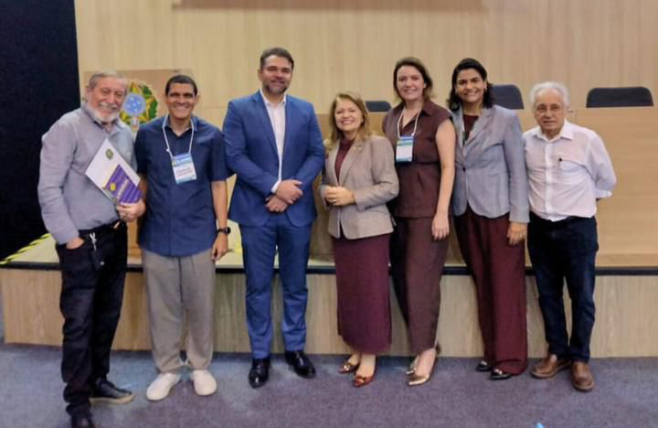 Presidente do CRM-PB  ministra palestra no I Fórum do Jovem Médico do CREMEC, em Fortaleza (CE)