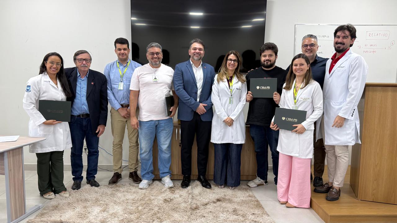 CRM-PB empossa Comissão de Ética Médica do Hospital Universitário Júlio Bandeira, em Cajazeiras